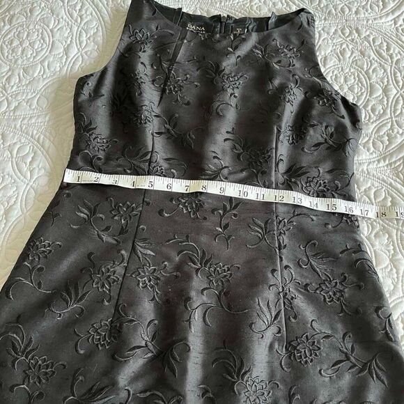 DANA BUCHMAN 100% Silk Black  Floral Tank  Women's Tops size 8P - Picture 10 of 11